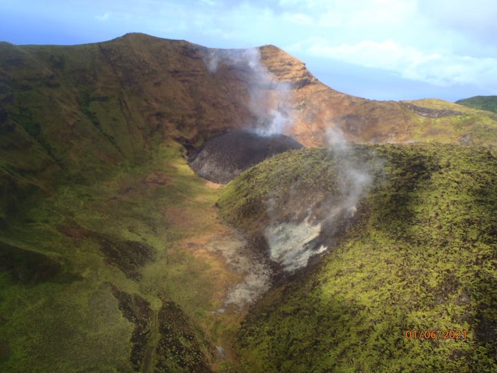 Image_of_La_Soufriere_Dome_in_SVG_Jan_6_2020_1.jpg