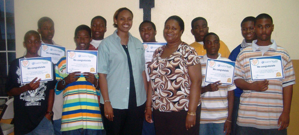 P2-Keshelle-Kerr-and-Nicola-Evans-with-graduates_2_.jpg