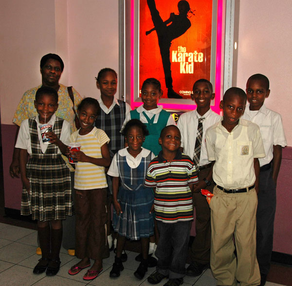 KFC Nassau's Private Movie Prem...