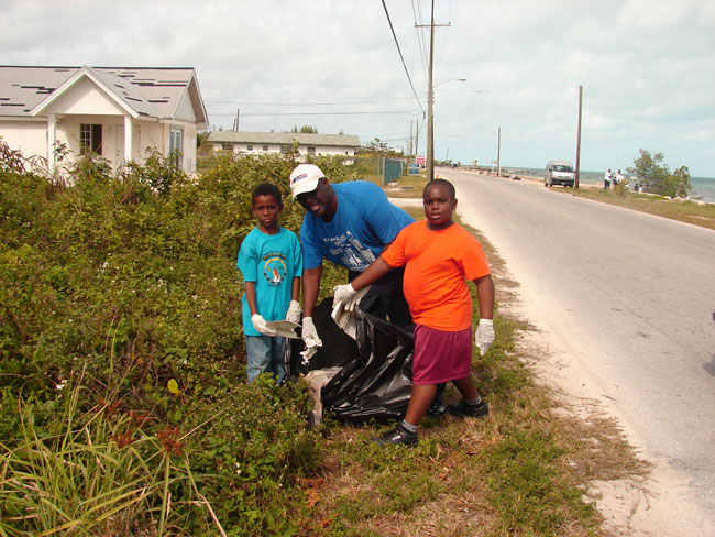 Ginn---West-End-Clean-up-_S.jpg