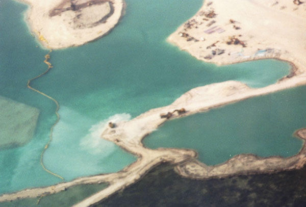 TWO-Dredging-without-silt-curtains-at-Bimini-Bay.jpeg.jpg