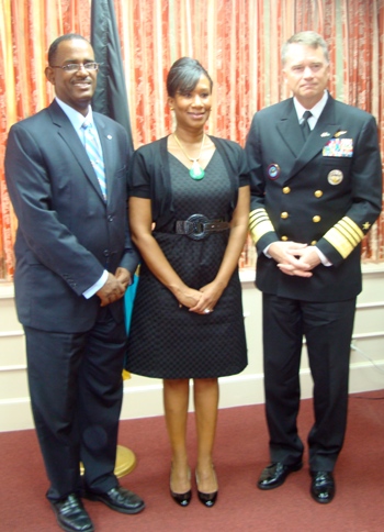 Photo_2_--_Minister_Turnquest_Ambassador_Avant_and_Admiral_Winnefeld.jpg