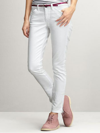 White-Trousers---runwaydaily.com.jpg